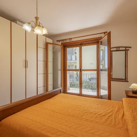 Spacious With Terrace By Wonderful Italy Apartman